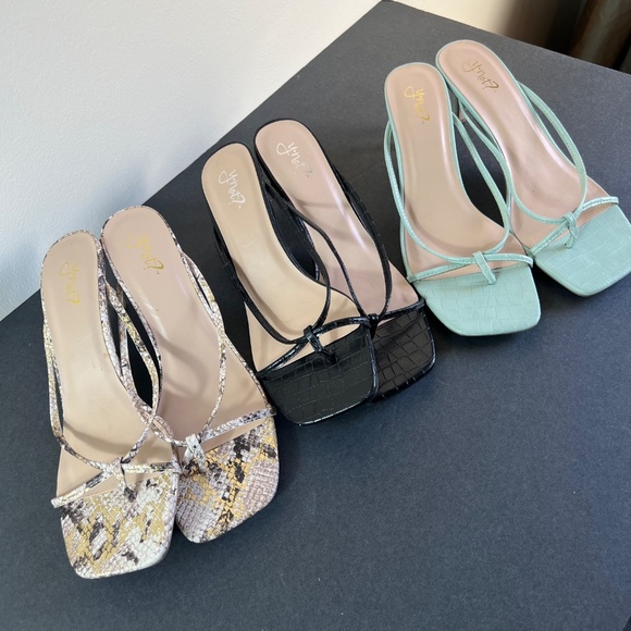 Sandals - Picture 7 of 7